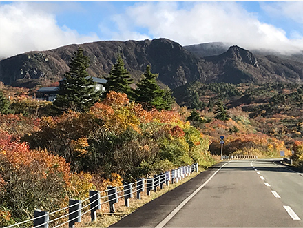 紅葉の栗駒山